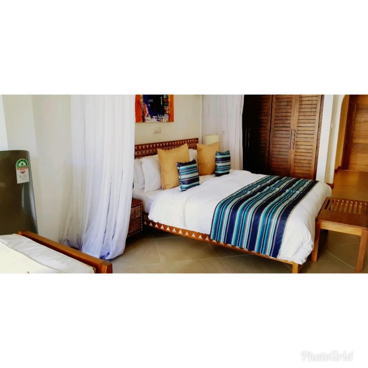 Mbili Kuwili Studio Suites เดียนีบีช ภายนอก รูปภาพ
