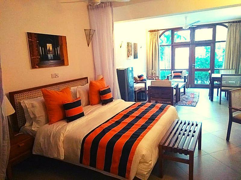 Mbili Kuwili Studio Suites เดียนีบีช ภายนอก รูปภาพ